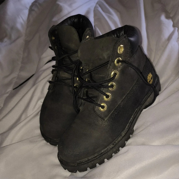 *Read Description* Timberland Boys Black Boots, Need scrubbed up some more! - Picture 2 of 8